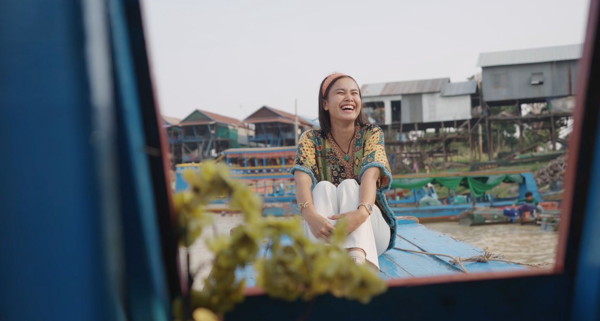A Day on the Floating Village